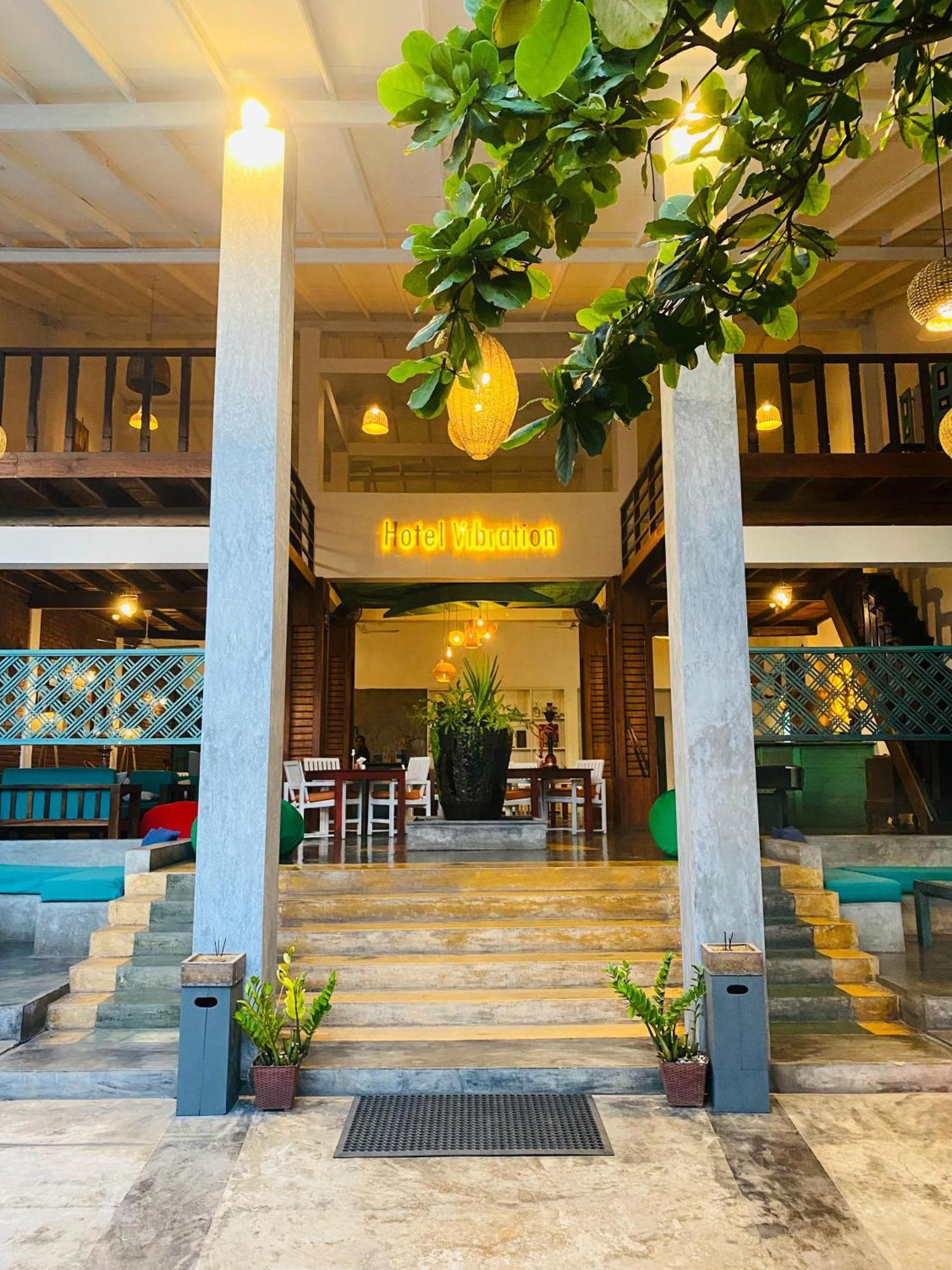 Hotel Vibration Hikkaduwa Exterior foto